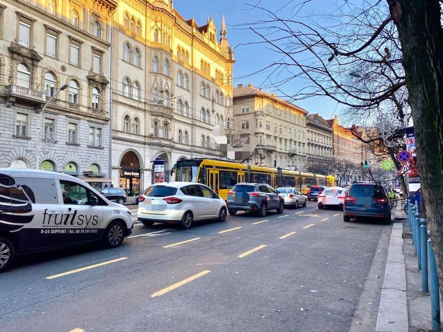 Cozy 3 Bedrooms At Center Budapest